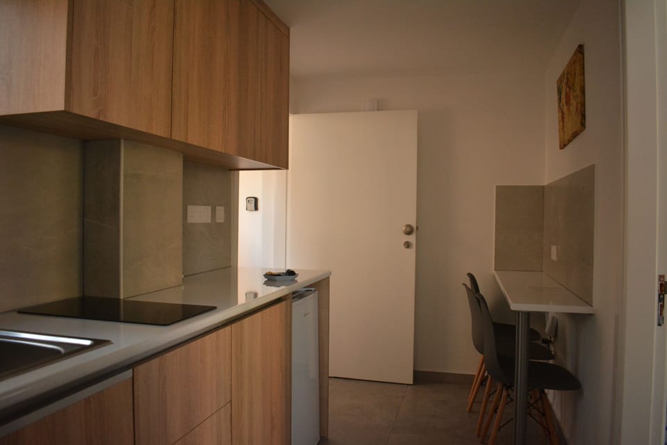 Deluxe Apartment, 2 Double Beds, Non Smoking, Kitchen | Living area | 40-inch Smart TV with cable channels, smart speakers