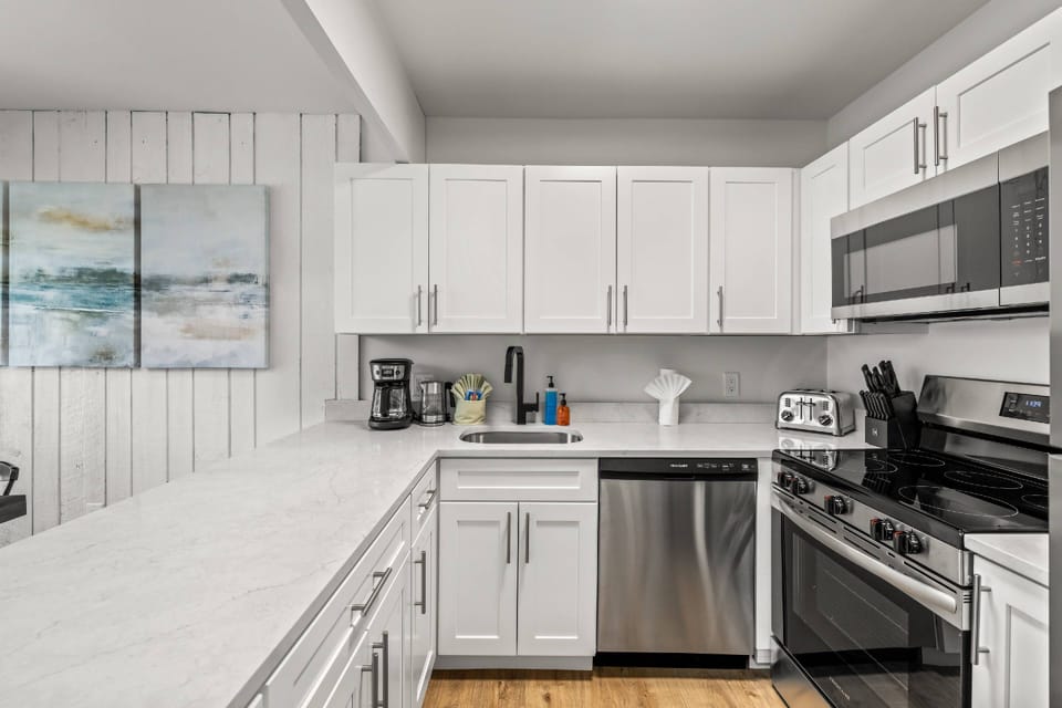 Updated kitchen with great new counter tops and appliances