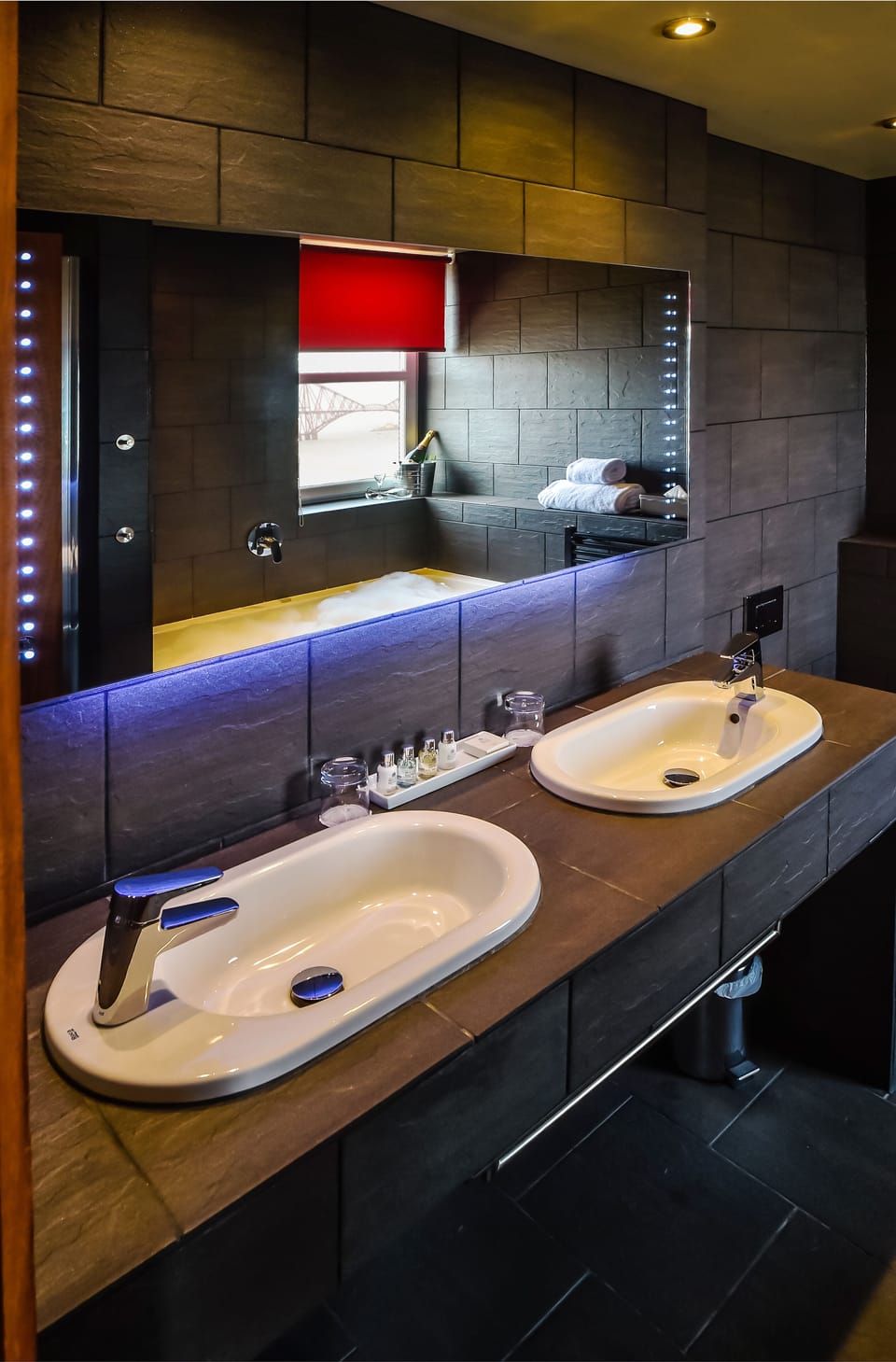 Superior Sea View Room | Bathroom | Shower, hair dryer, towels