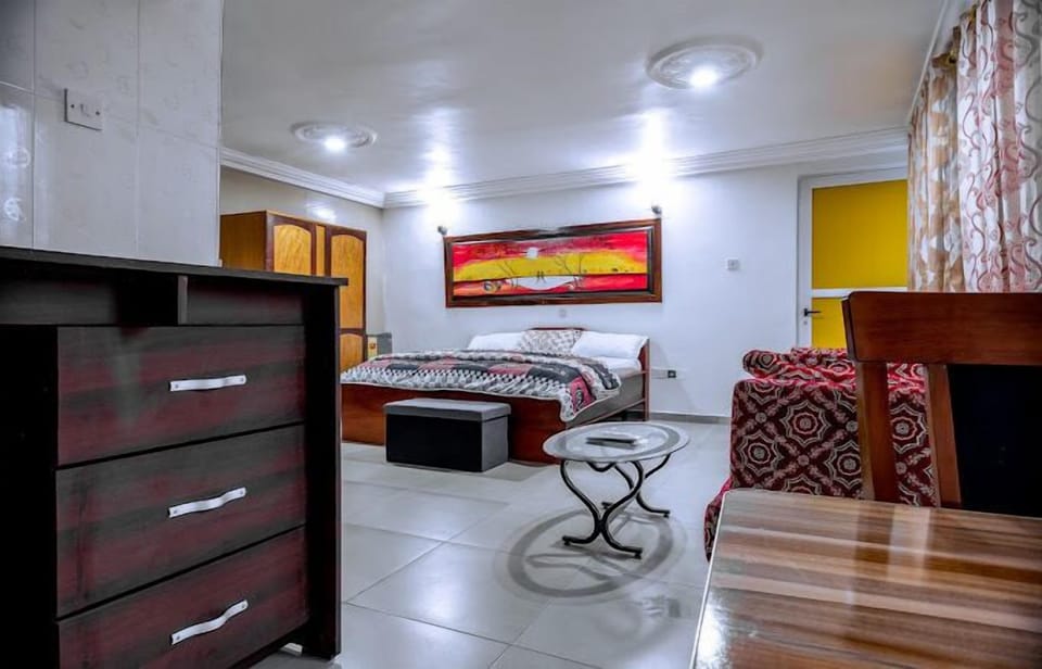 Deluxe Double Room | Desk, laptop workspace, WiFi (free), individually decorated