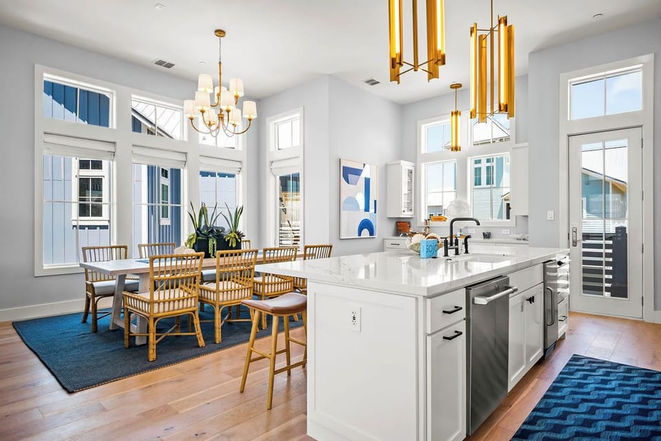 Kitchen, 2nd Floor