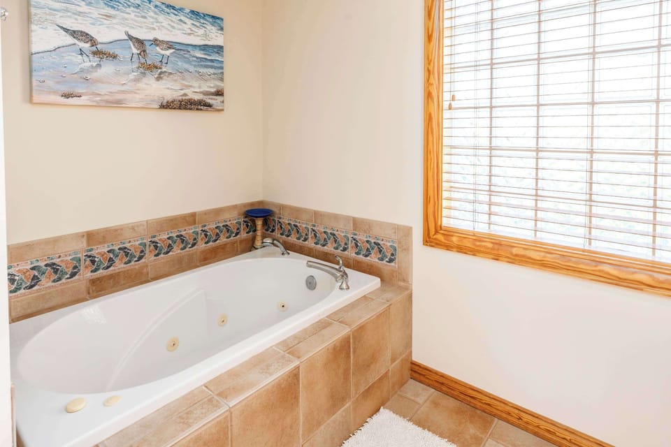 Top Level Master King Ensuite Full Bath with a Walk-In Shower,Tub, Vanity, Toilet and Bright, Functional Design for Everyday Comfort