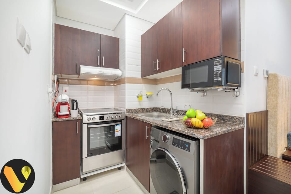 Exclusive Studio | Private kitchen | Full-size fridge, microwave, oven, stovetop