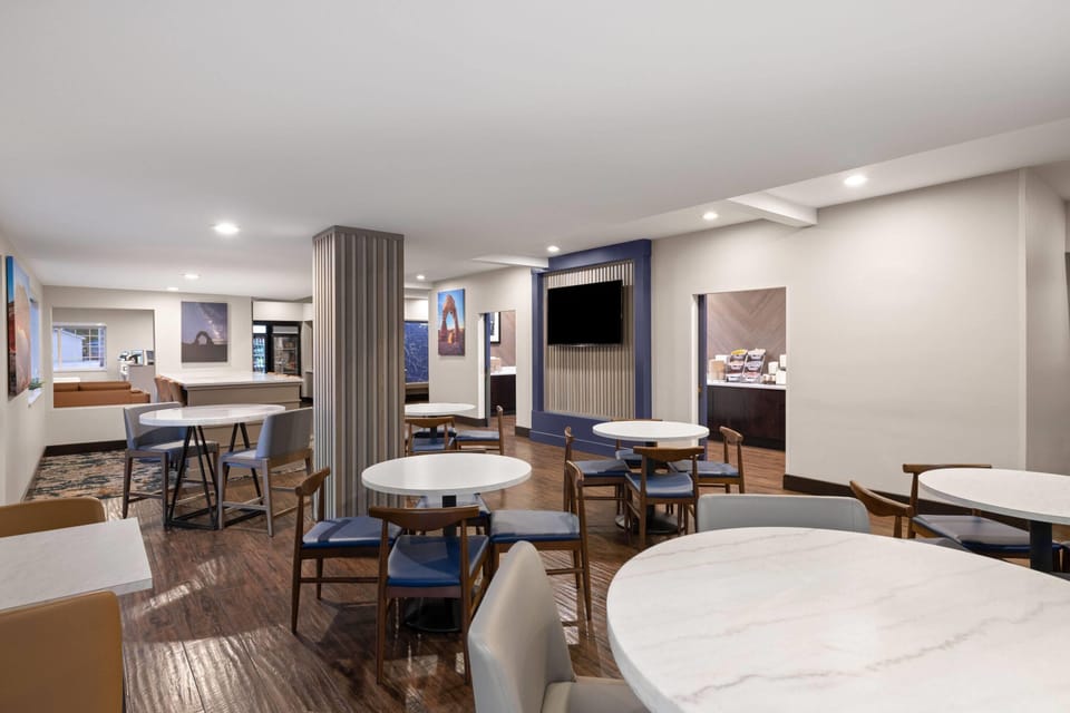 Free daily full breakfast