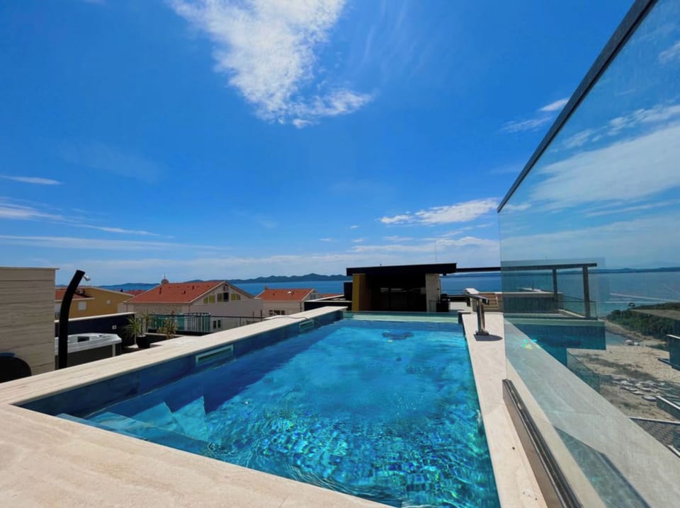 Private pool