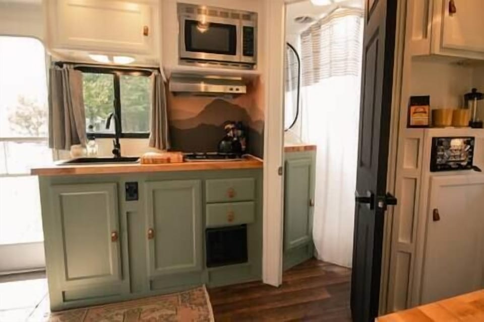Kitchen (2)