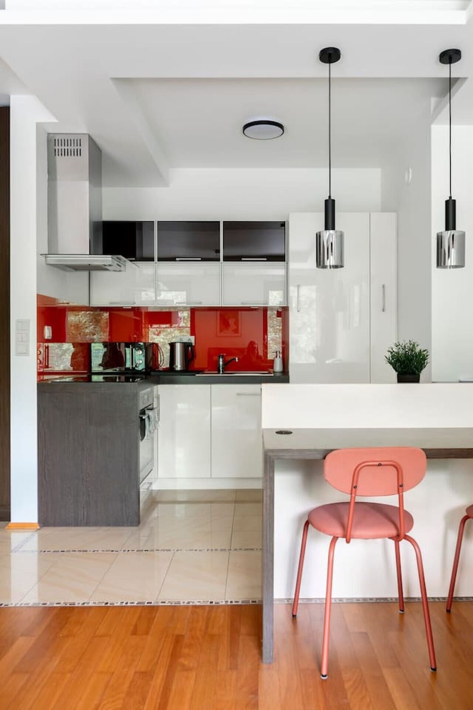 Fully Equipped Kitchen | Book Now with RENTUJEMY