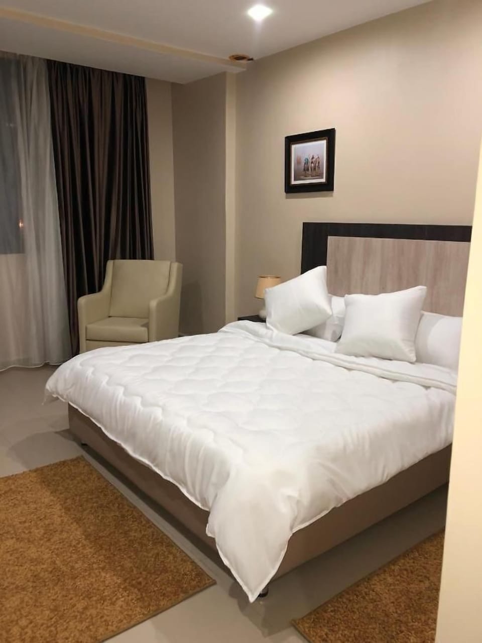 Standard Room, 1 Bedroom, Private Bathroom | 1 bedroom, blackout drapes, WiFi (free)