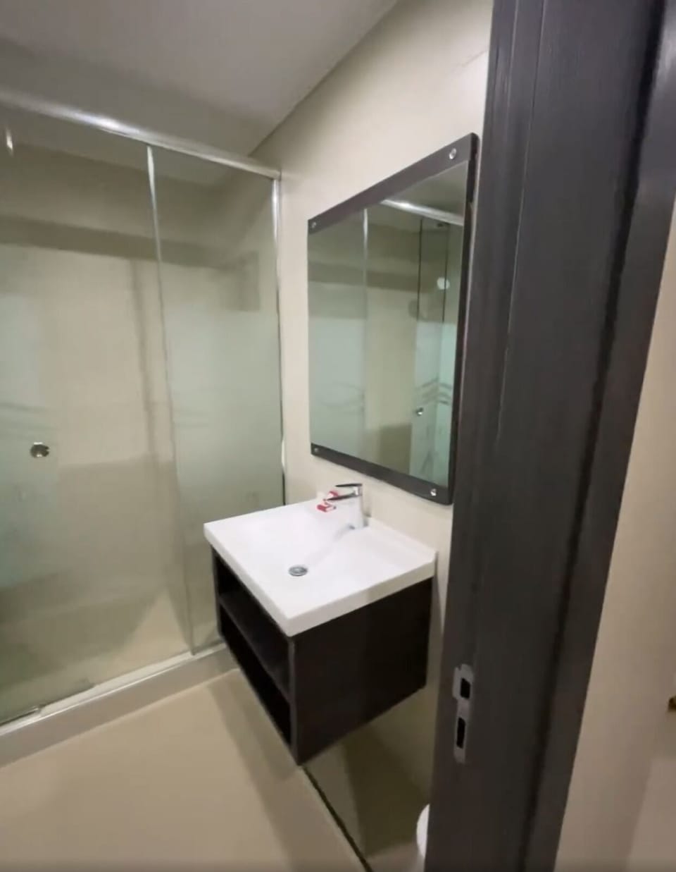 Standard Room, 1 Bedroom, Private Bathroom | Bathroom