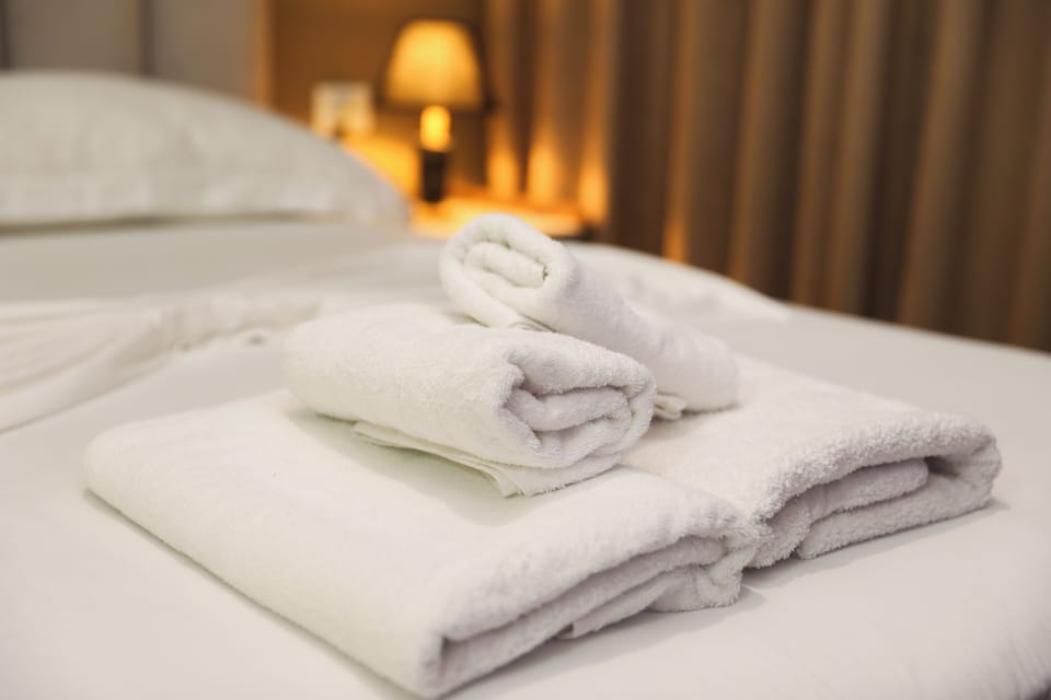 Deluxe Double Room | Desk, laptop workspace, blackout drapes, soundproofing