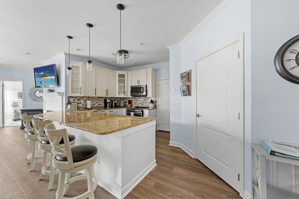 Fully equipped kitchen