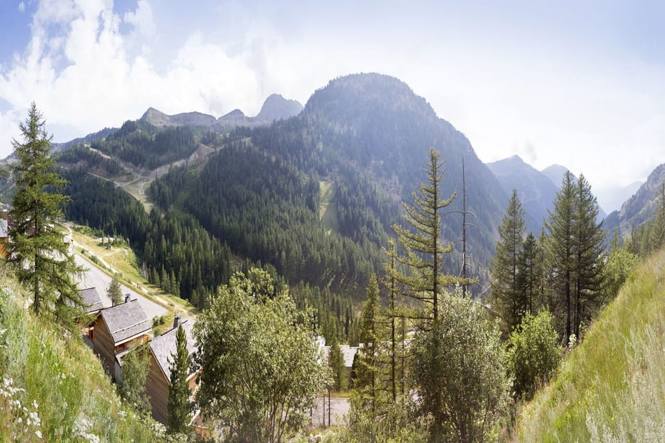Immediate Surroundings [summer] (<1 km)