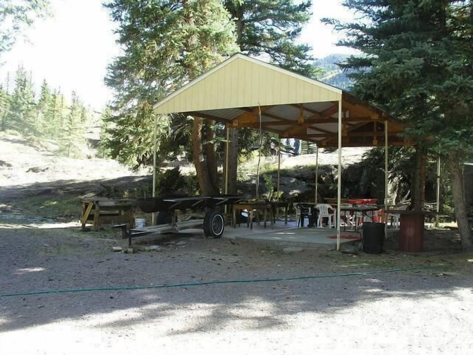 BBQ/picnic area