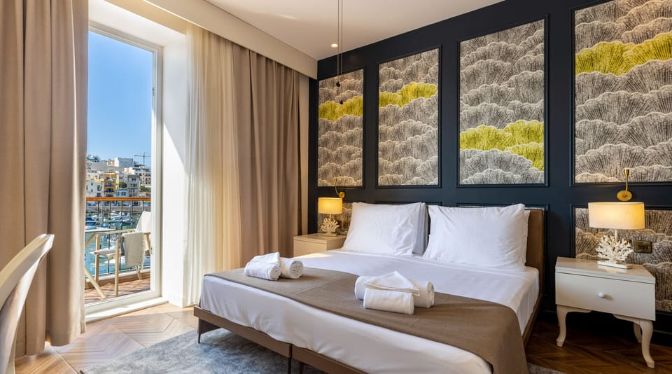 Deluxe Double or Twin Room, Balcony, Sea View | In-room safe, desk, laptop workspace, soundproofing