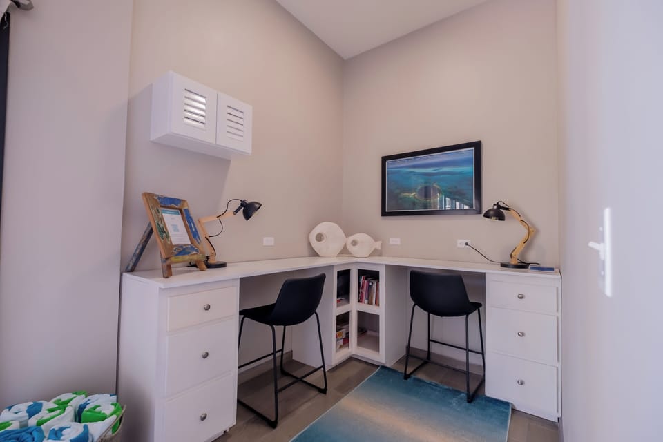 Casa Paloma Office Space