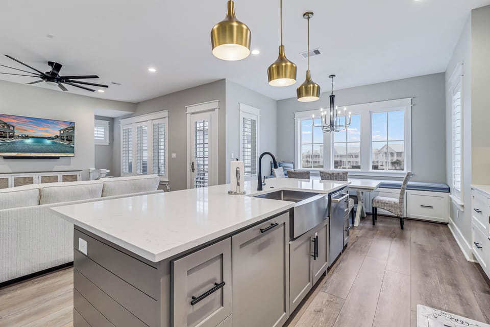 Kitchen, 2nd Floor