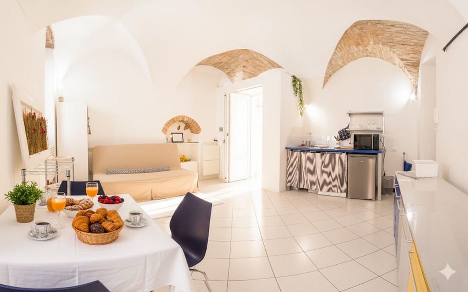 Loft | Private kitchen | Fridge, microwave, stovetop, electric kettle