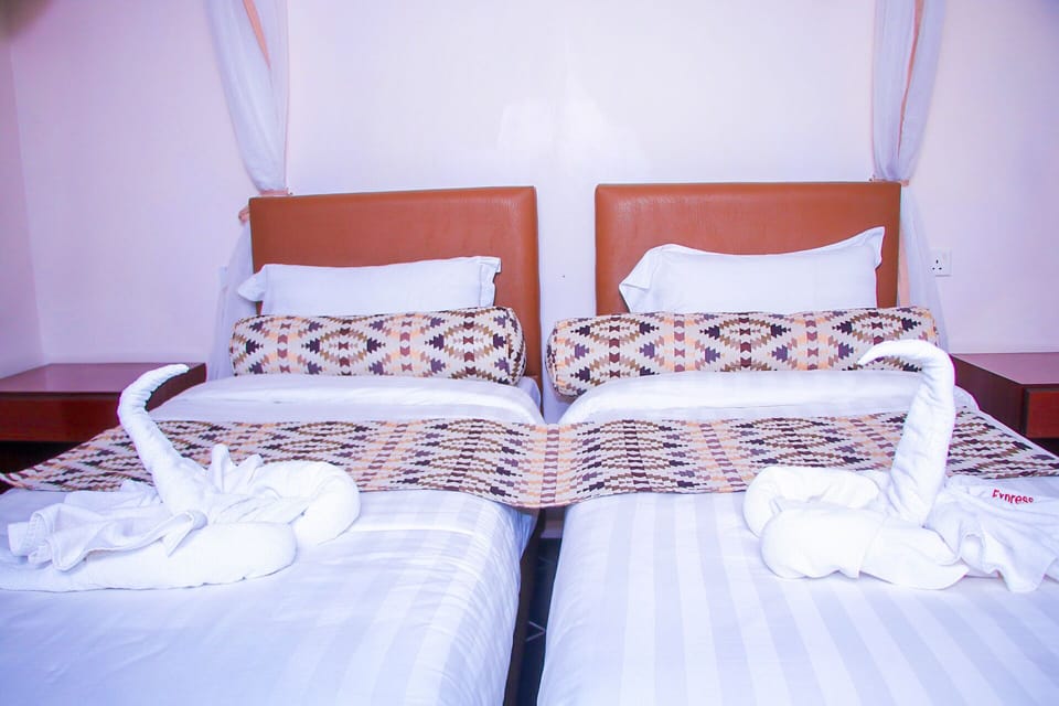 Deluxe Suite, City View | 1 bedroom, desk, laptop workspace, free WiFi
