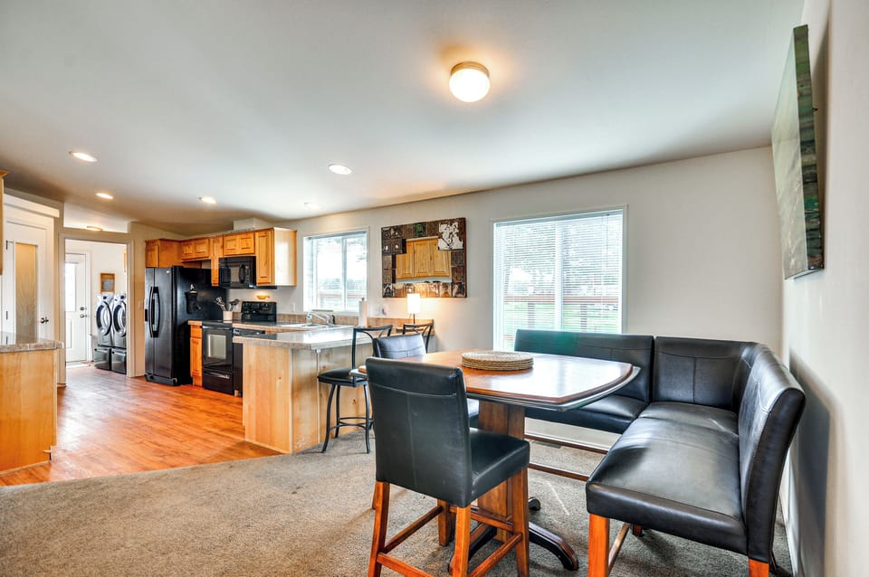 House (2 Bedrooms) | Interior