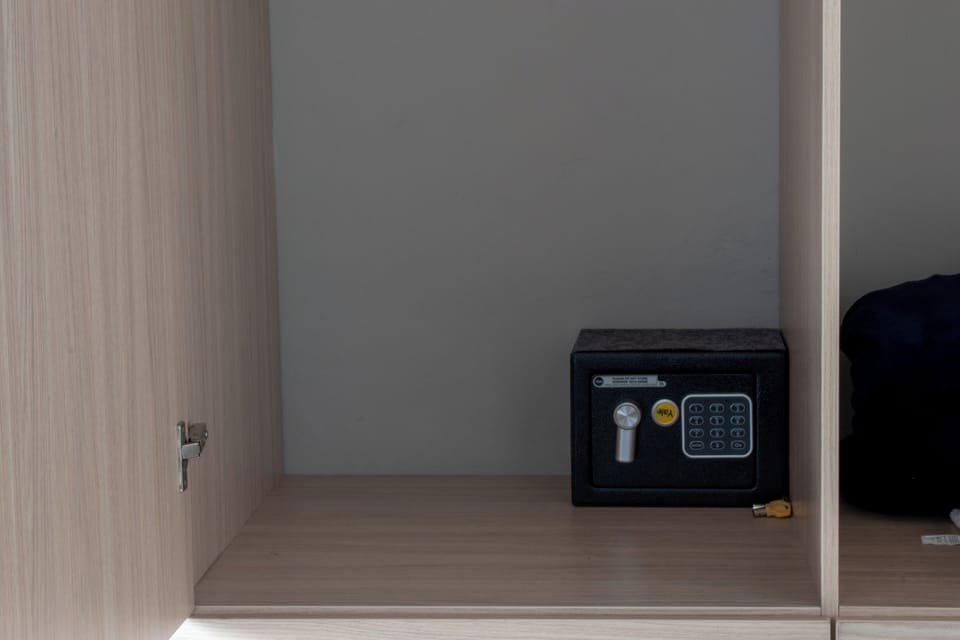 Comfort Room | Wardrobe
