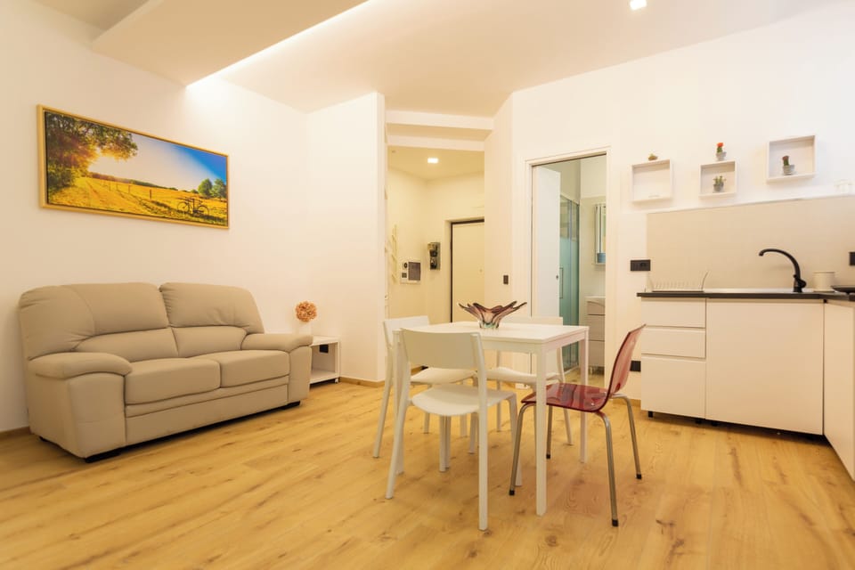 City Studio, 1 Double Bed, Non Smoking, Private Bathroom | Soundproofing, free WiFi