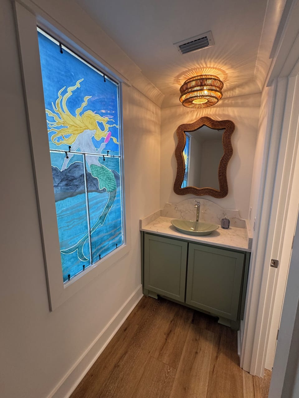 Half bath of kitchen