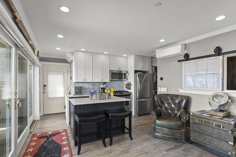 Enjoy convenience and functionality in a stylish setting.
