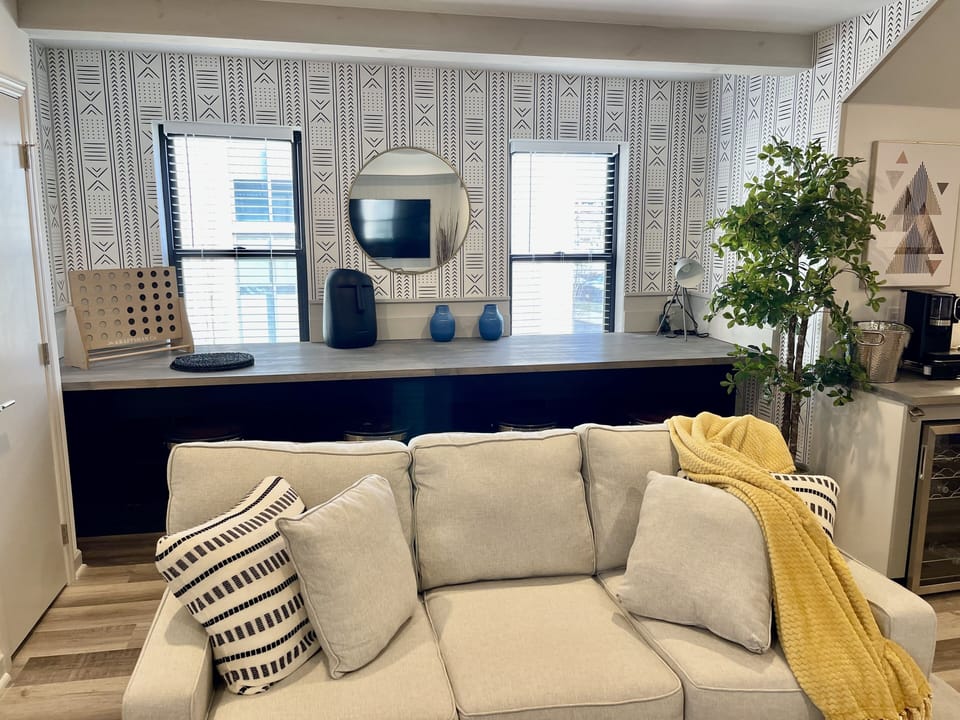 Living Room sofa and dining/work table with 4 stools
