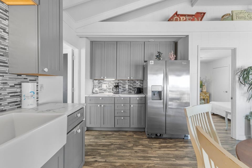 House, Multiple Beds (Bama Breeze) | Private kitchen | Oven, dishwasher, paper towels