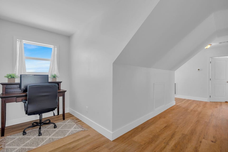 Upstairs Landing view 2