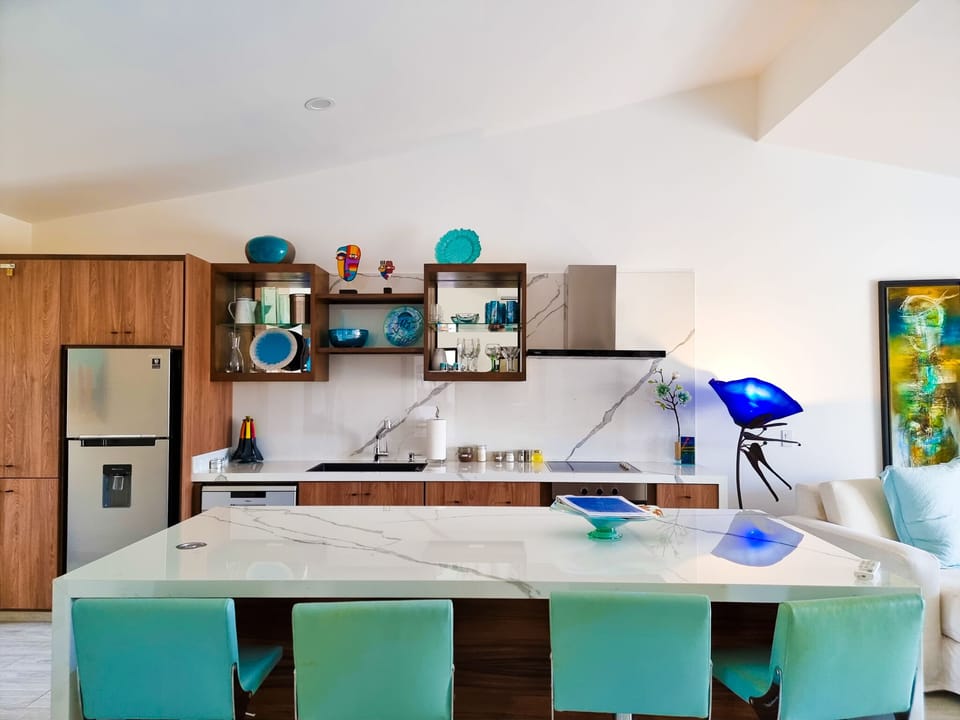 Family Condo | Private kitchen | Full-size fridge, dishwasher