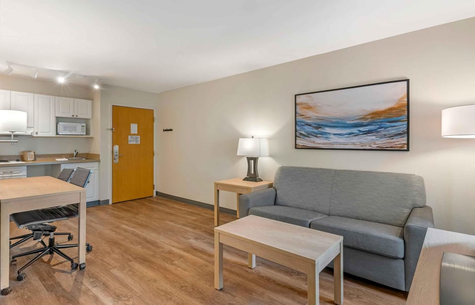 Deluxe Studio, Multiple Beds, Non Smoking | Pillowtop beds, in-room safe, desk, iron/ironing board