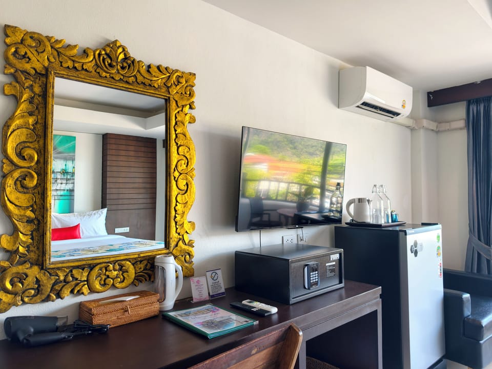 Superior Double with Mountain View | In-room safe, desk, blackout drapes, free cribs/infant beds