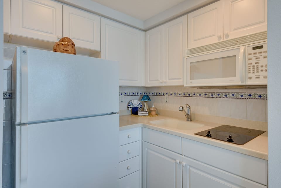 Kitchenette | 2-Burner Stove | Drip Coffee Maker