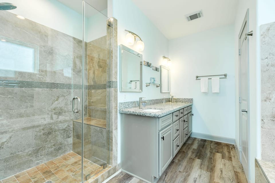 En suite bath