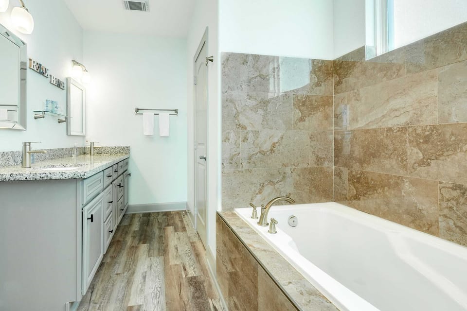 En suite bath