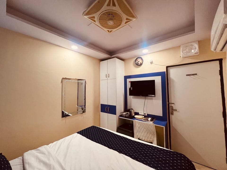 1 bedroom, soundproofing