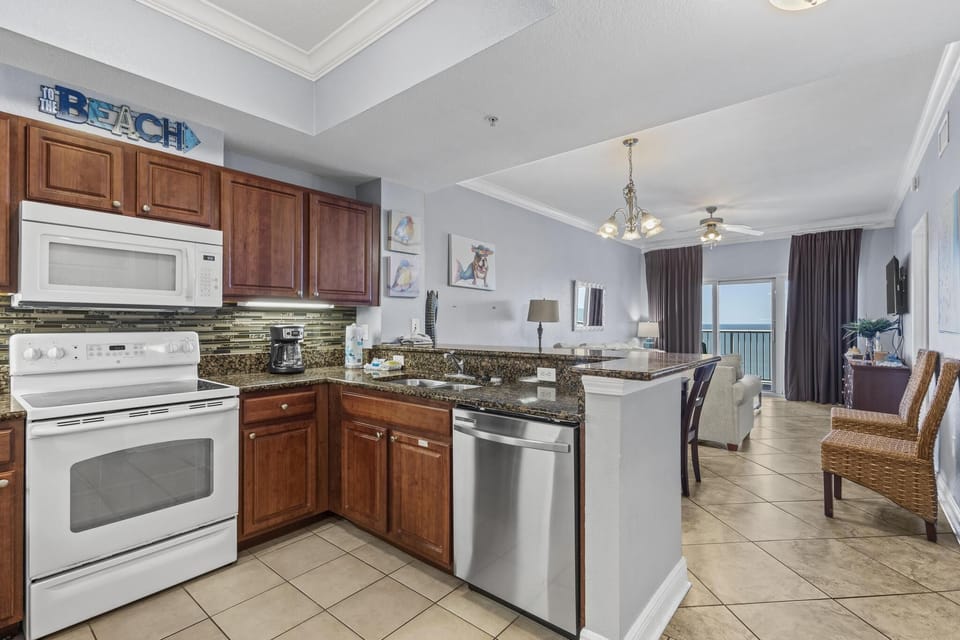 CT1804 Kitchen Area