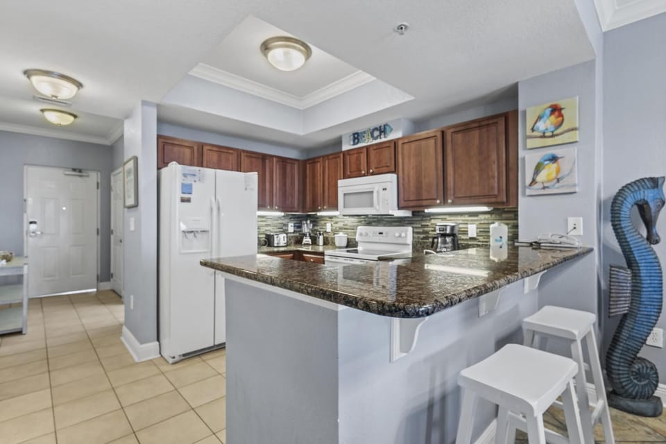 CT1804 Kitchen Area