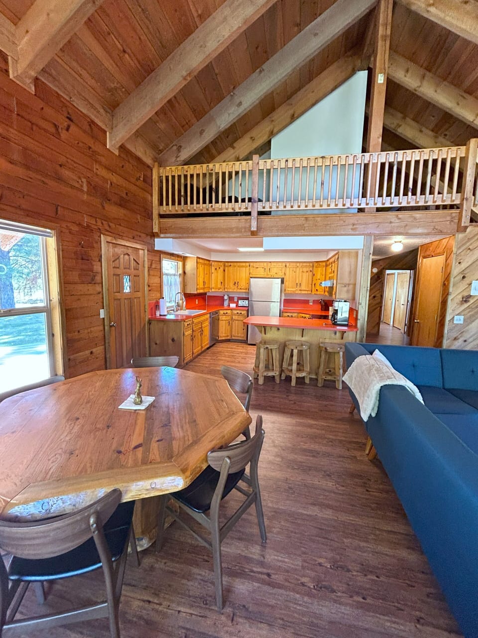 Dining/kitchen