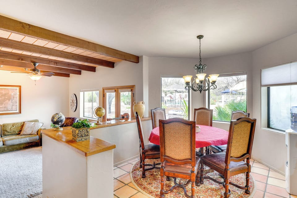 House (4 Bedrooms) | Interior