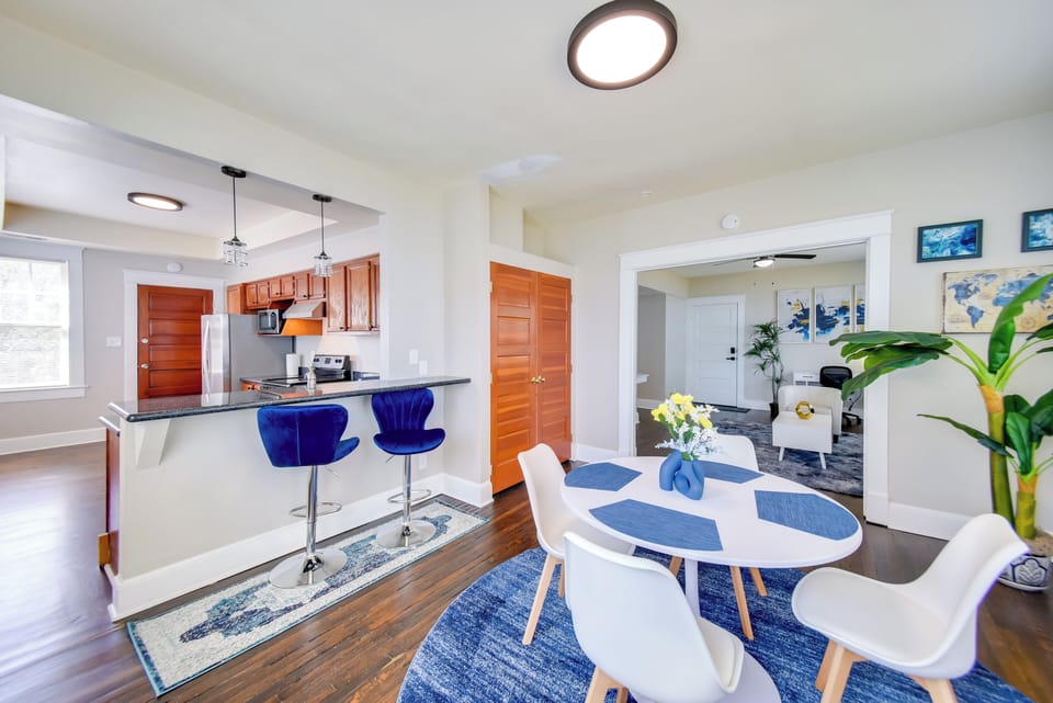Apartment (2 Bedrooms) | Front of property