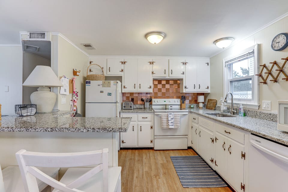 House (3 Bedrooms) | Interior