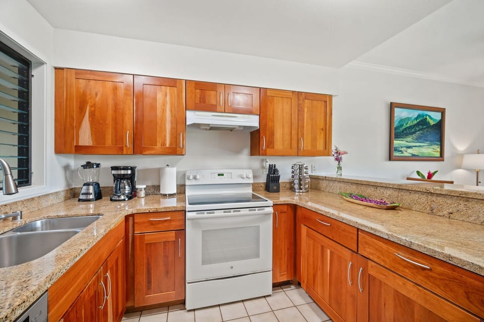 Fully stocked kitchen for dining in