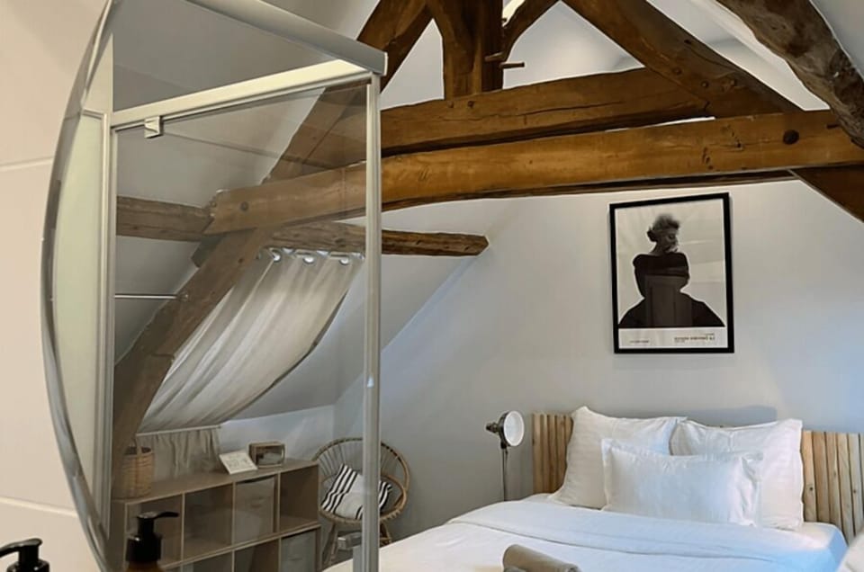 Blackout drapes, iron/ironing board, free WiFi, bed sheets