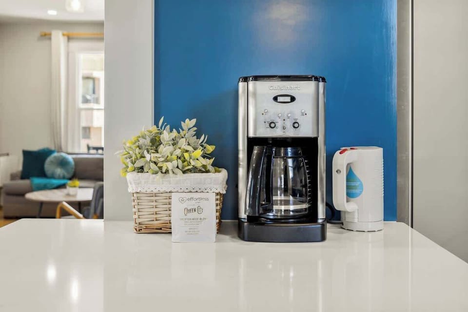Drip coffee maker and coffee provided