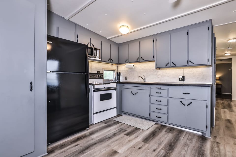 Spacious kitchen with plenty of counter space to make meal prepping a breeze.