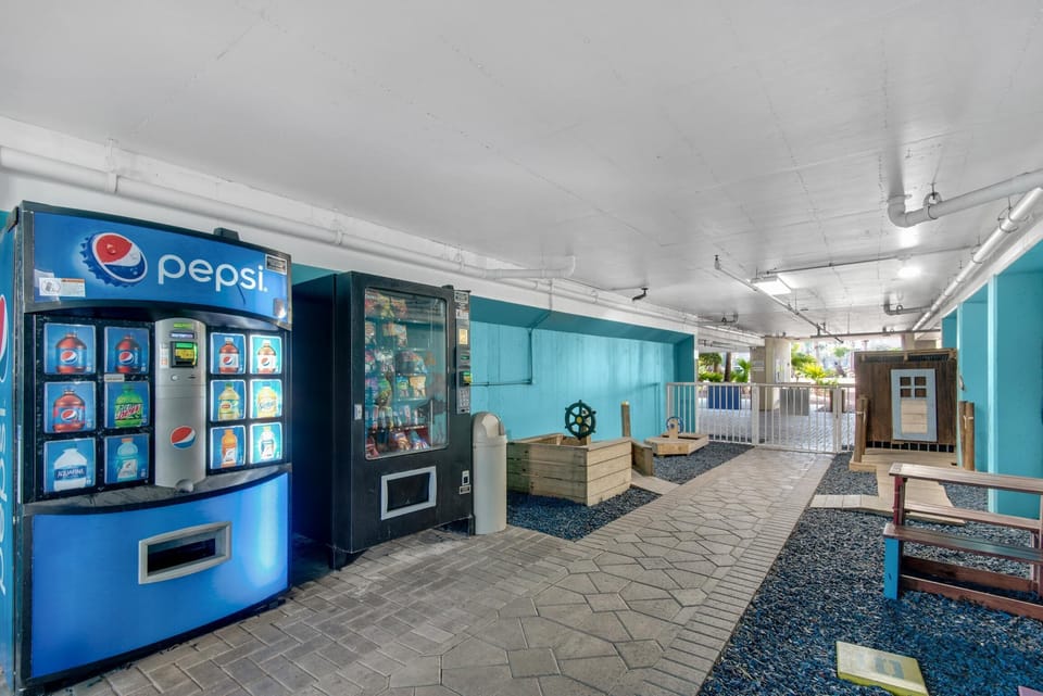 Destin West Bayside Pelican #302 Apartment in Okaloosa Island