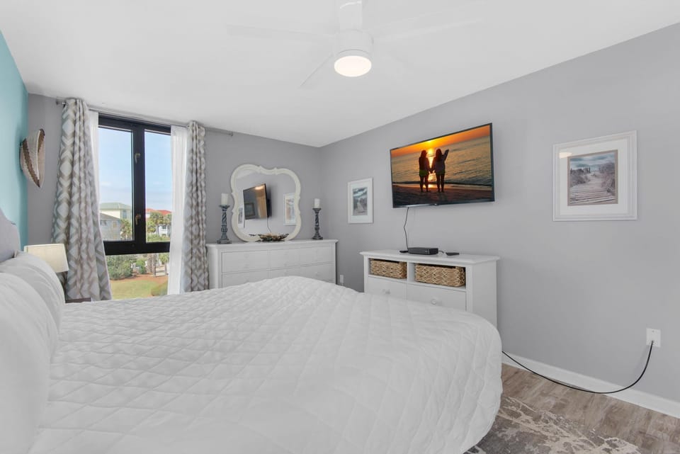 Condo, Multiple Beds (Enclave 302B) | 2 bedrooms, WiFi