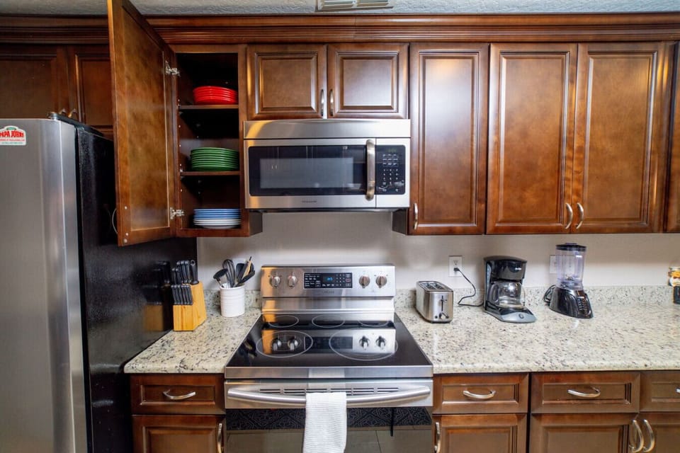 Full equipped kitchen to make delicious meals